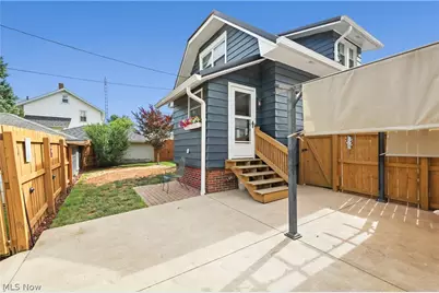 2128 S Freedom Avenue, Alliance, OH 44601 - Photo 9