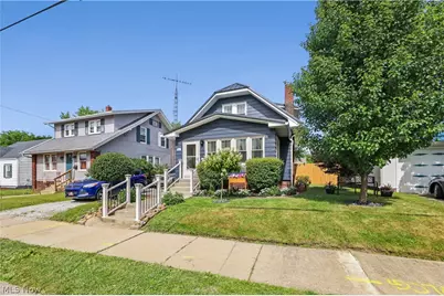 2128 S Freedom Avenue, Alliance, OH 44601 - Photo 3