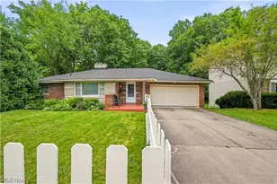 646 Palisades Dr, Akron, OH 44303 - Photo 1