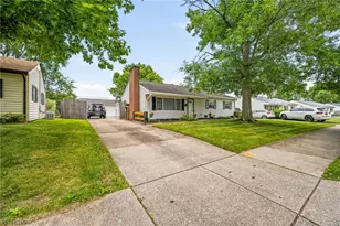 2728 19th St NE, Canton, OH 44705 - Photo 3
