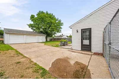2728 19th Street NE, Canton, OH 44705 - Photo 23
