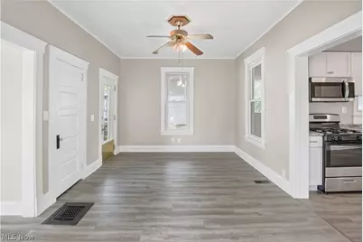 127 4th Street, Elyria, OH 44035 - Photo 7