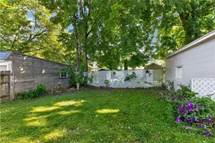127 4th St, Elyria, OH 44035 - Photo 33