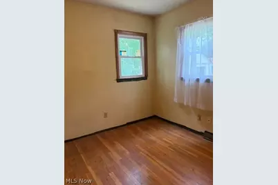 581 Fillmore Avenue, Akron, OH 44314 - Photo 13