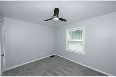 1699 Redwood Avenue, Akron, OH 44301 - Photo 17