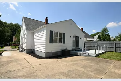 1699 Redwood Avenue, Akron, OH 44301 - Photo 33