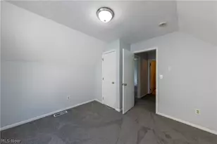 9323 Pratt Ave, Loveland, OH 44105 - Photo 15