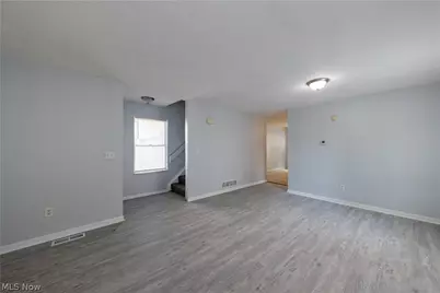 9323 Pratt Avenue, Loveland, OH 44105 - Photo 3
