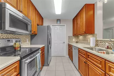3367 Lenox Village Drive, Fairlawn, OH 44333 - Photo 17