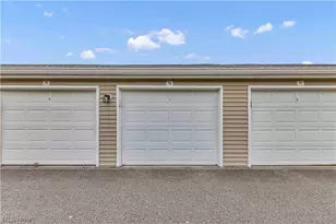 3367 Lenox Village Dr, Fairlawn, OH 44333 - Photo 7