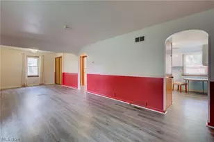 3041 33rd St NE, Canton, OH 44705 - Photo 3