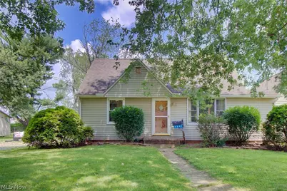 3041 33rd Street NE, Canton, OH 44705 - Photo 1