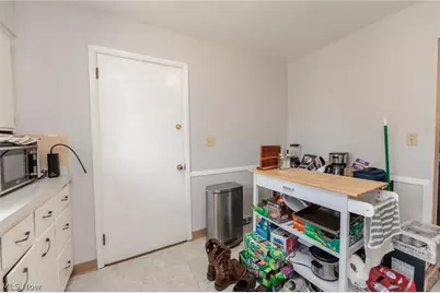 3284-3290 Hudson Drive, Cuyahoga Falls, OH 44221 - Photo 11