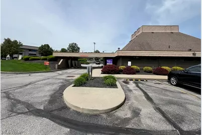 2651 W Market Street, Fairlawn, OH 44333 - Photo 7