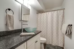 2331 E Market St, Akron, OH 44312 - Photo 11