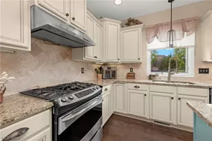 23201 Lakeridge Way, Columbia Station, OH 44028 - Photo 9