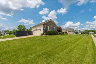 23201 Lakeridge Way, Columbia Station, OH 44028 - Photo 3