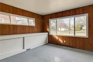 2038 Bigelow St, Akron, OH 44314 - Photo 5