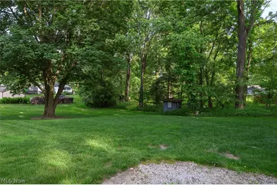 7660 Akron Avenue NW, Canal Fulton, OH 44614 - Photo 9