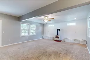 143 E Garwood Dr, Tallmadge, OH 44278 - Photo 15