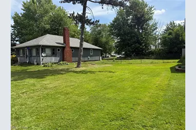 6011 Reynolds Road, Mentor on the Lake, OH 44060 - Photo 5