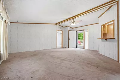 445 Pin Oak Circle, Elyria, OH 44035 - Photo 5