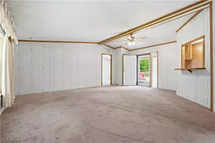 445 Pin Oak Cir, Elyria, OH 44035 - Photo 5
