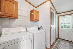 445 Pin Oak Cir, Elyria, OH 44035 - Photo 19