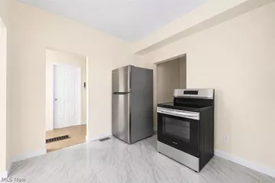 930 Johnston Street, Akron, OH 44306 - Photo 11