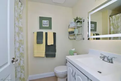 17615 Indian Hills Drive, Chagrin Falls, OH 44023 - Photo 27