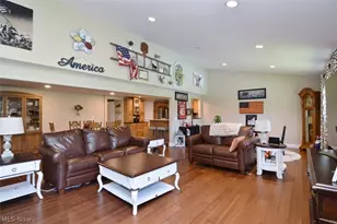 17615 Indian Hills Dr, Chagrin Falls, OH 44023 - Photo 11