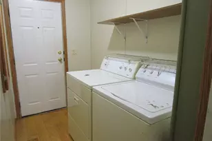 888 Long Shadow Ln, Roaming Shores, OH 44085 - Photo 17