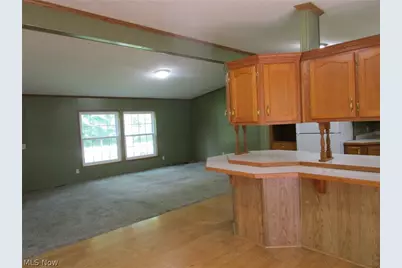 888 Long Shadow Lane, Roaming Shores, OH 44085 - Photo 15