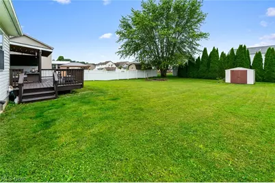 10460 Carrie Drive, New Middletown, OH 44442 - Photo 25