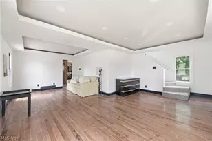 672 Jackson St, Amherst, OH 44001 - Photo 5