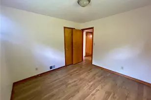 145 Circle Dr, Weirton, WV 26062 - Photo 9