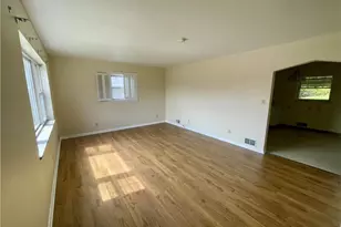 145 Circle Dr, Weirton, WV 26062 - Photo 3