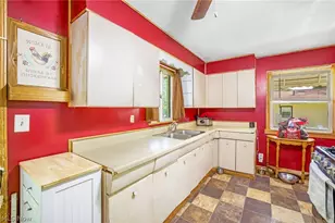 1707 Mohawk Dr, Akron, OH 44306 - Photo 13