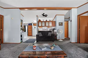 325 Britton Dr, Geneva, OH 44041 - Photo 9