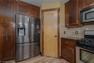 2392 Bowers St NW, Uniontown, OH 44685 - Photo 25