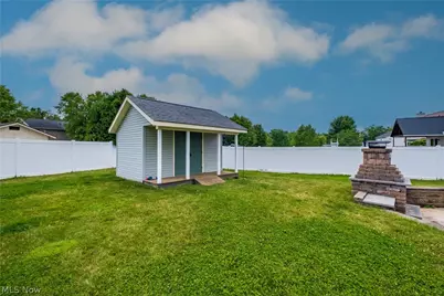 2392 Bowers Street NW, Uniontown, OH 44685 - Photo 9