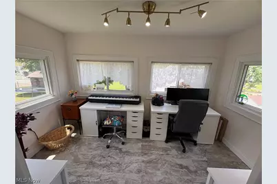618 N Broadway Street, Barnesville, OH 43713 - Photo 29