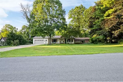 2391 Lyndon Drive, Uniontown, OH 44685 - Photo 37
