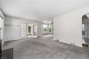 28707 Gilchrist Dr, Willowick, OH 44095 - Photo 3