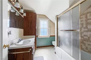 28707 Gilchrist Dr, Willowick, OH 44095 - Photo 15