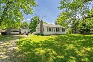 8753 S Duck Creek Rd, Berlin Center, OH 44401 - Photo 3