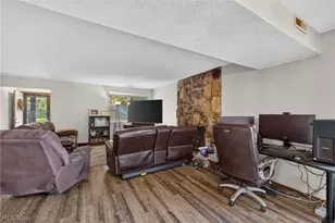 7060 Bristlewood Dr, Concord Twp, OH 44077 - Photo 3