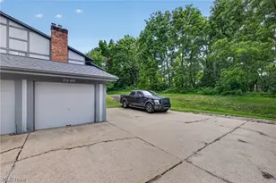 7060 Bristlewood Dr, Concord Twp, OH 44077 - Photo 15