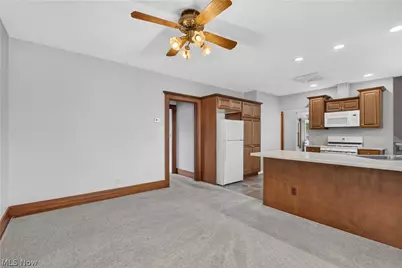 862 Lakeview Drive, Lorain, OH 44052 - Photo 17