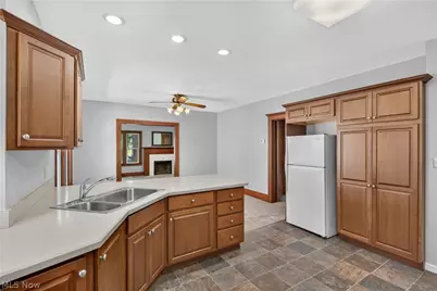 862 Lakeview Drive, Lorain, OH 44052 - Photo 21
